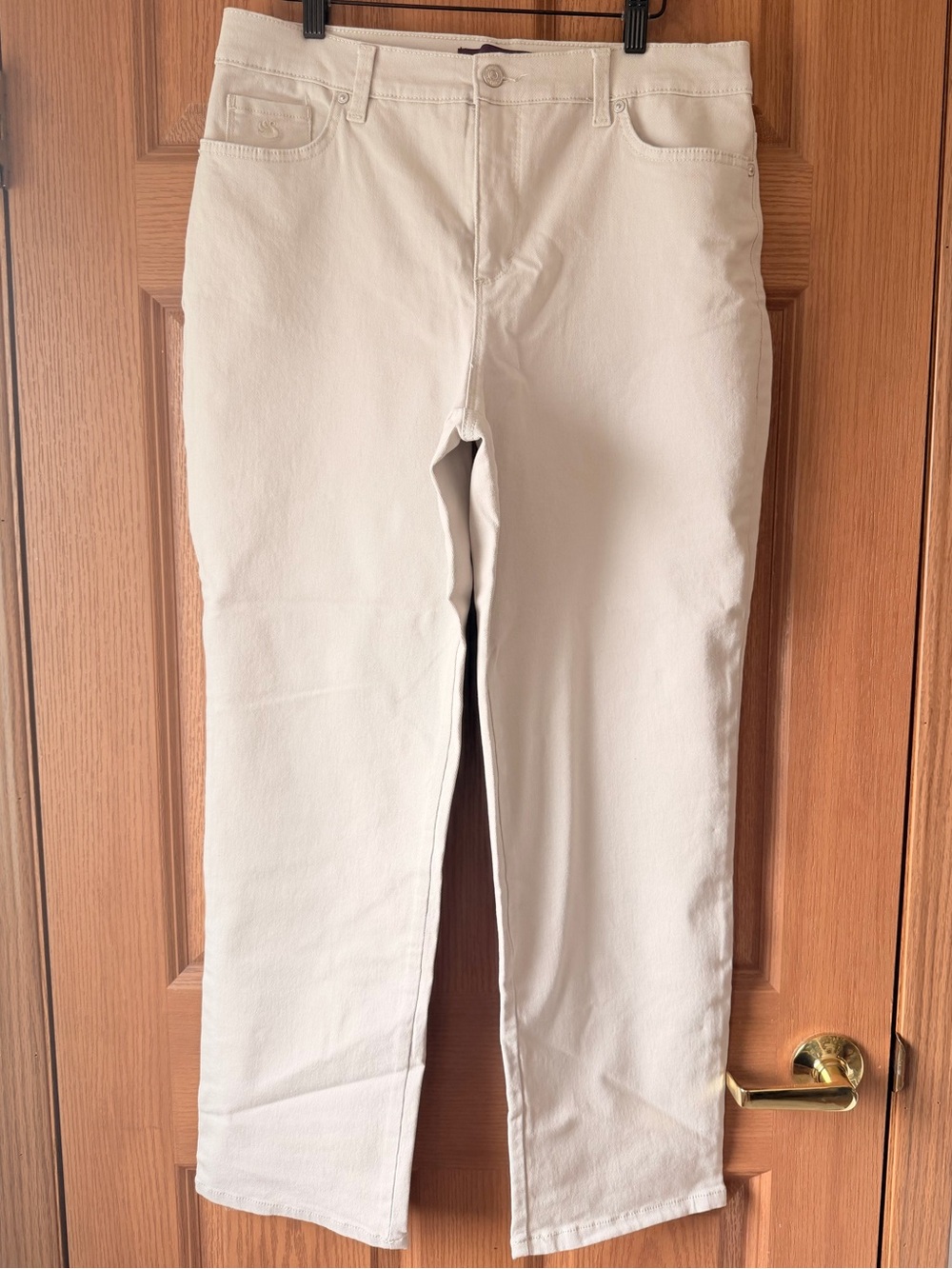 Gloria Vanderbilt Cream Straight-Leg Jeans